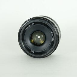 SONY E 35mm F1.8 OSS SEL35F18