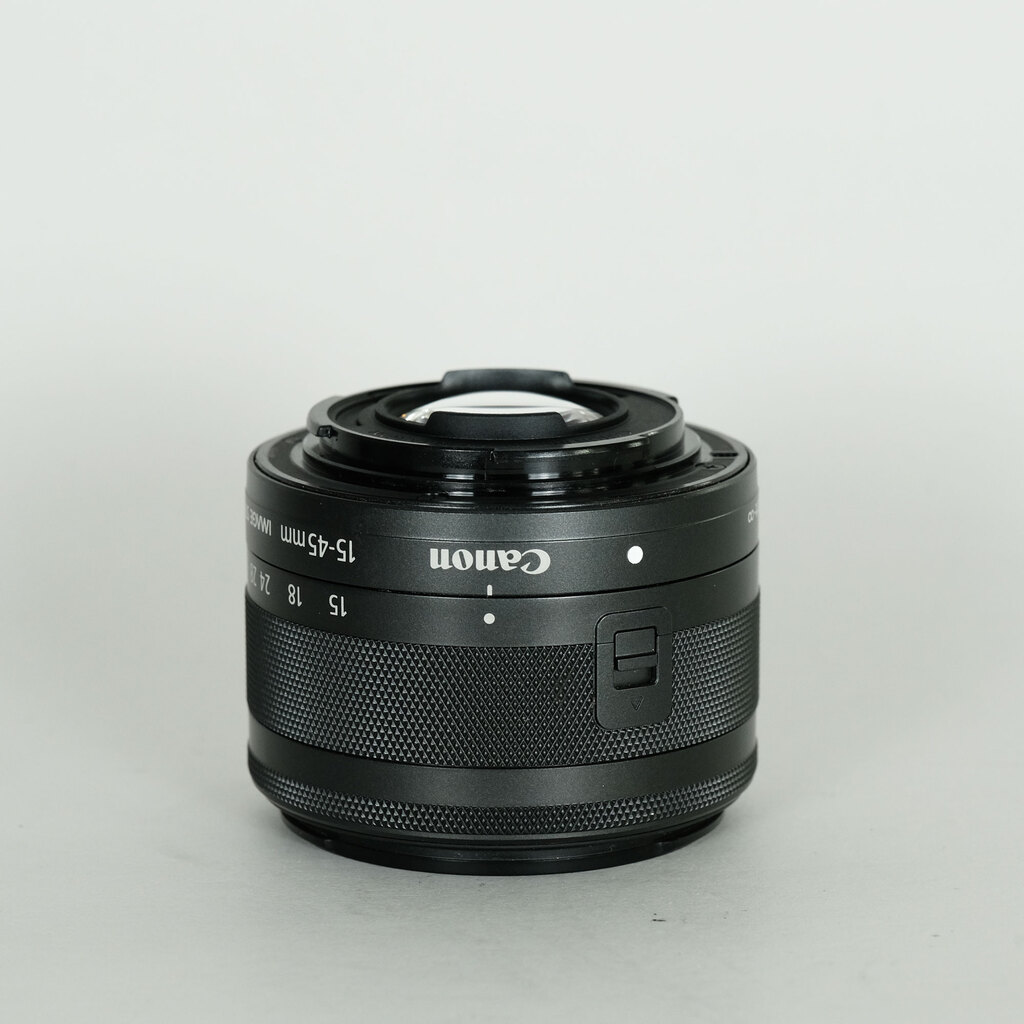 Canon EF-M15-45mm F3.5-6.3 IS STMの出品 | ONE SCENE（ワン