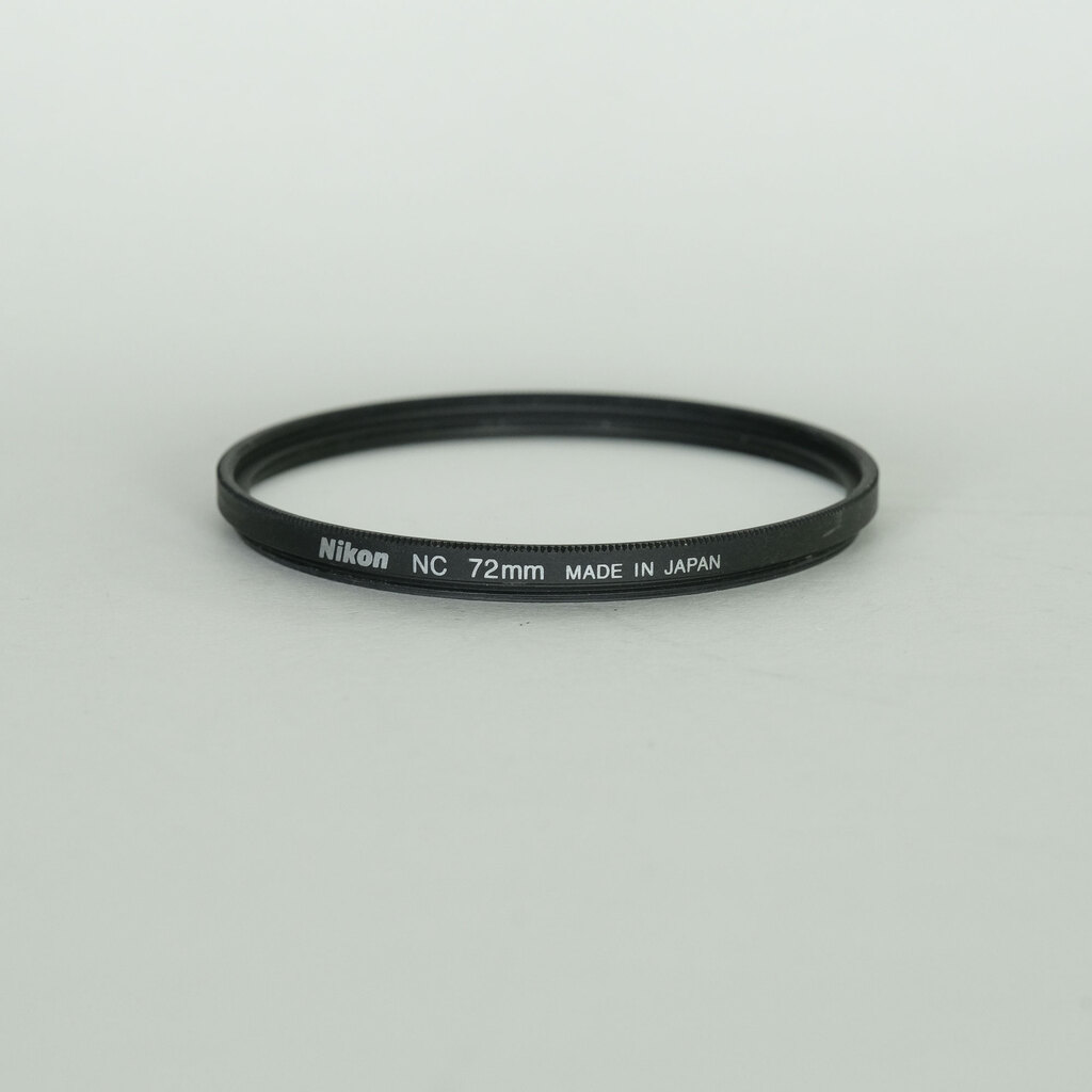 Nikon AF-S DX NIKKOR 18-200mm F3.5-5.6G ED VR II Nikon AF-S DX NIKKOR 18-200mm F3.5-5.6G ED VR II