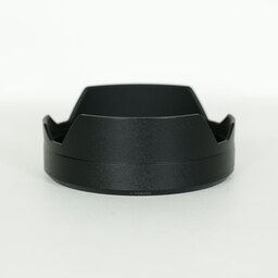 Panasonic LUMIX S 28-200mm F4-7.1 MACRO O.I.S. Panasonic LUMIX S 28-200mm F4-7.1 MACRO O.I.S.