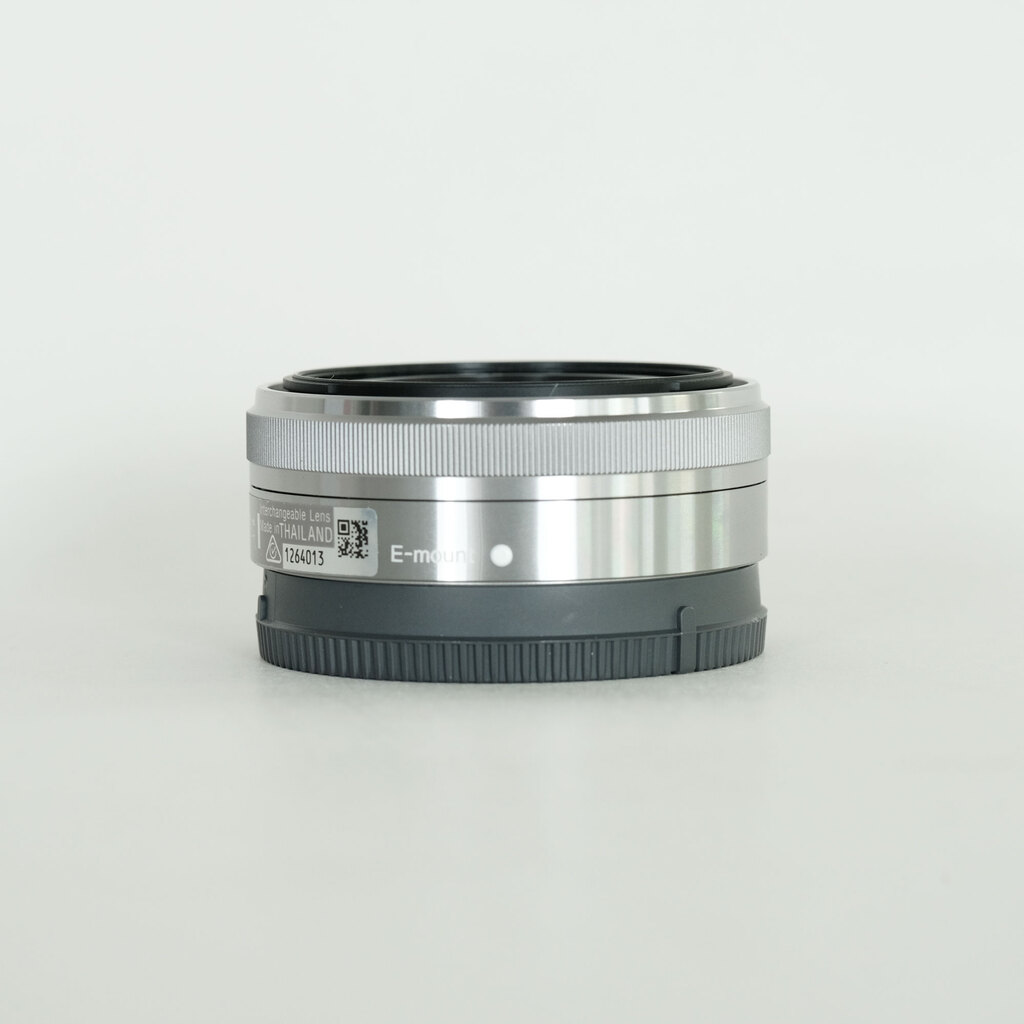 SONY E 16mm F2.8 SEL16F28 SONY E 16mm F2.8 SEL16F28