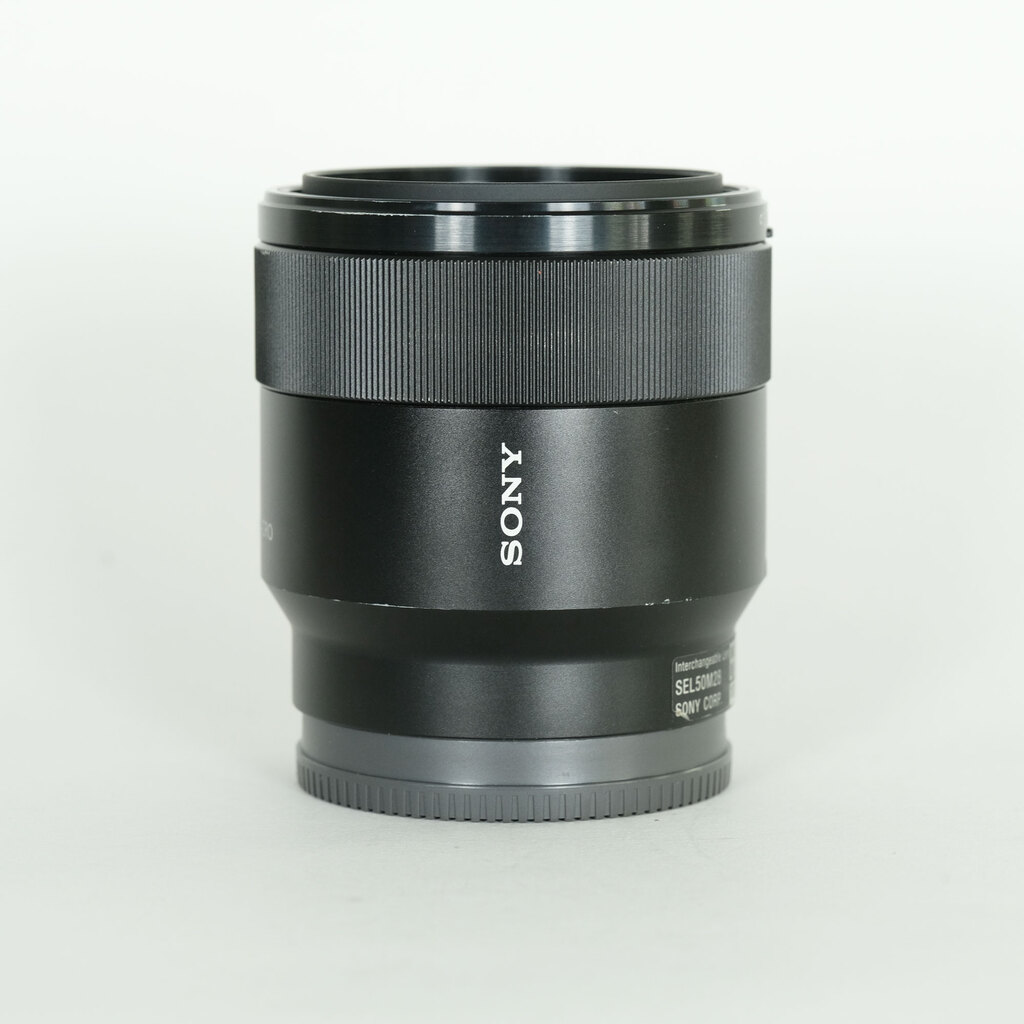 SONY FE 50mm F2.8 Macro SEL50M28 SONY FE 50mm F2.8 Macro SEL50M28