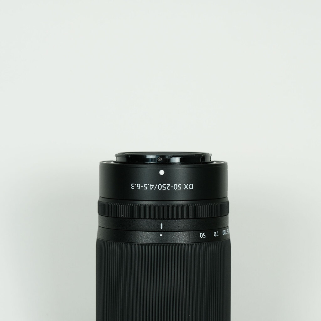 Nikon NIKKOR Z DX 50-250mm f/4.5-6.3 VR Nikon NIKKOR Z DX 50-250mm f/4.5-6.3 VR