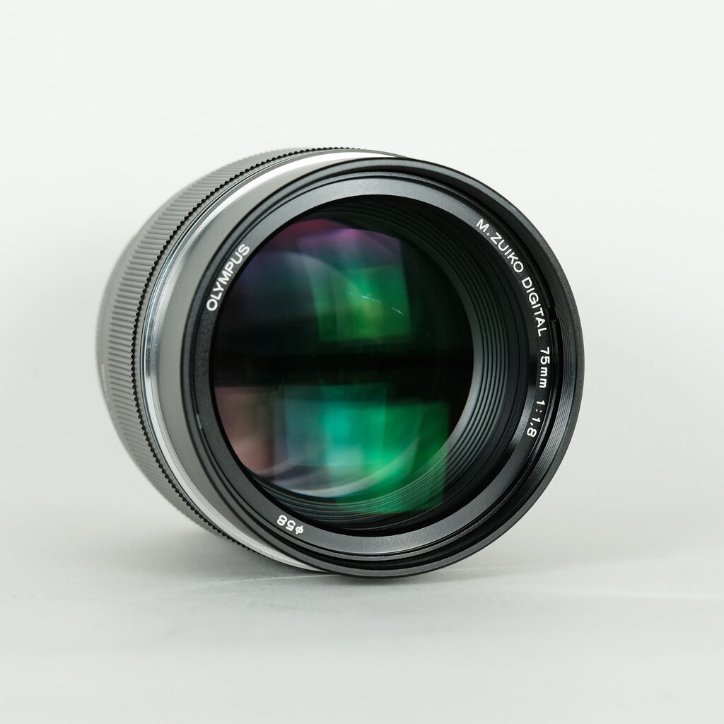 M.ZUIKO DIGITAL ED 75mm F1.8　中古美品 M.ZUIKO DIGITAL ED 75mm F1.8 中古美品