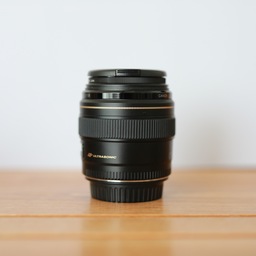 ★訳あり品★ Canon キャノン EF 85mm F1.8 USM Canon EF 85mm f1.8 USM Camera Lens with box, original