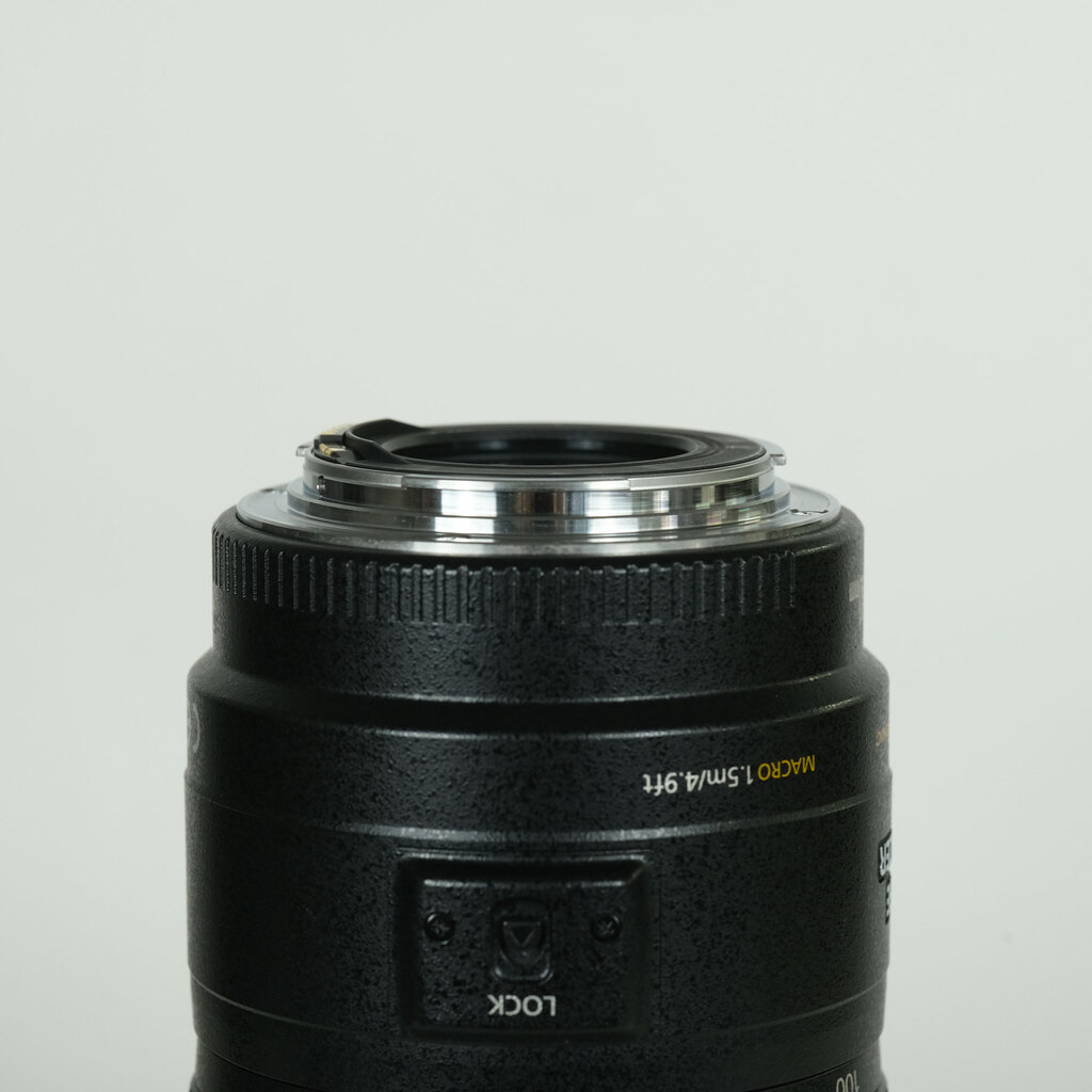 Canon EF70-300mm F4-5.6 IS USM Canon EF70-300mm F4-5.6 IS USM