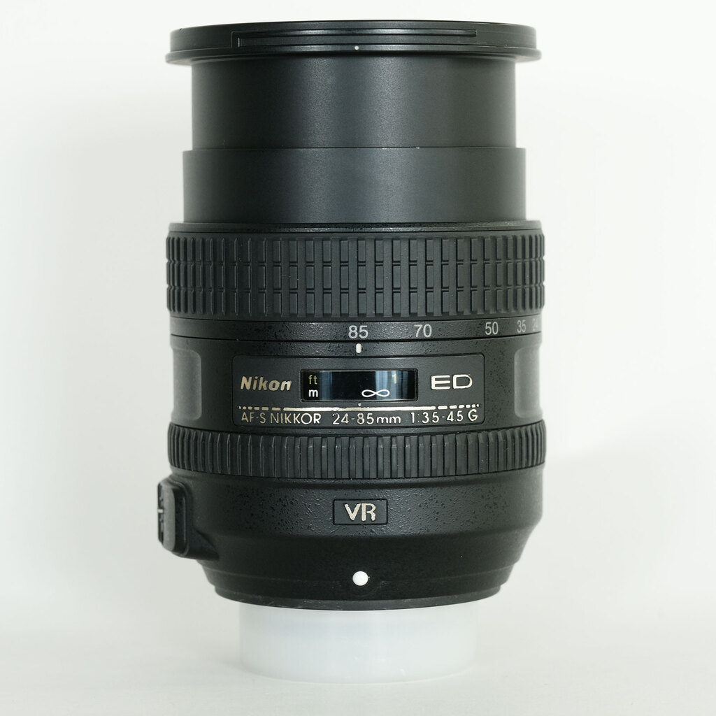 Nikon AF-S NIKKOR 24-85mm F3.5-4.5G ED VR Nikon AF-S NIKKOR 24-85mm F3.5-4.5G ED VR
