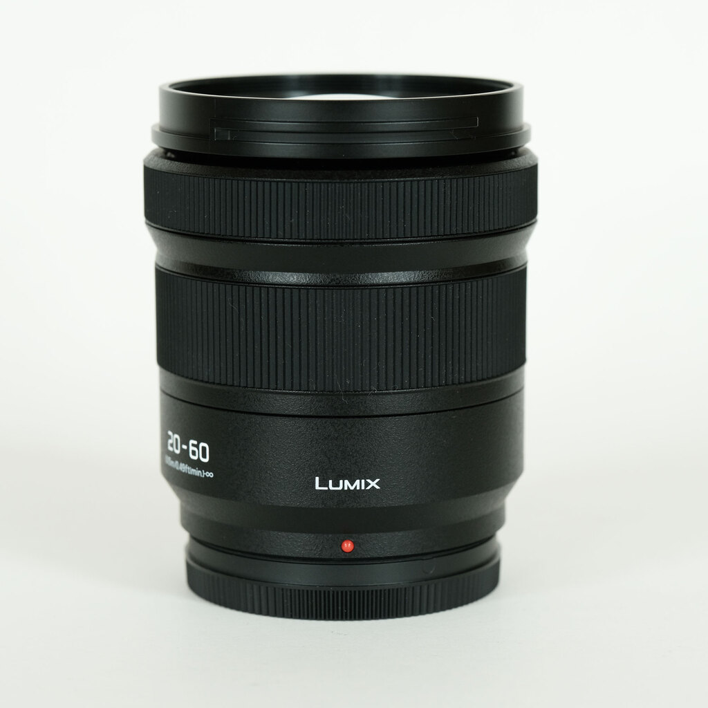 Panasonic LUMIX S 20-60mm F3.5-5.6 Panasonic LUMIX S 20-60mm F3.5-5.6