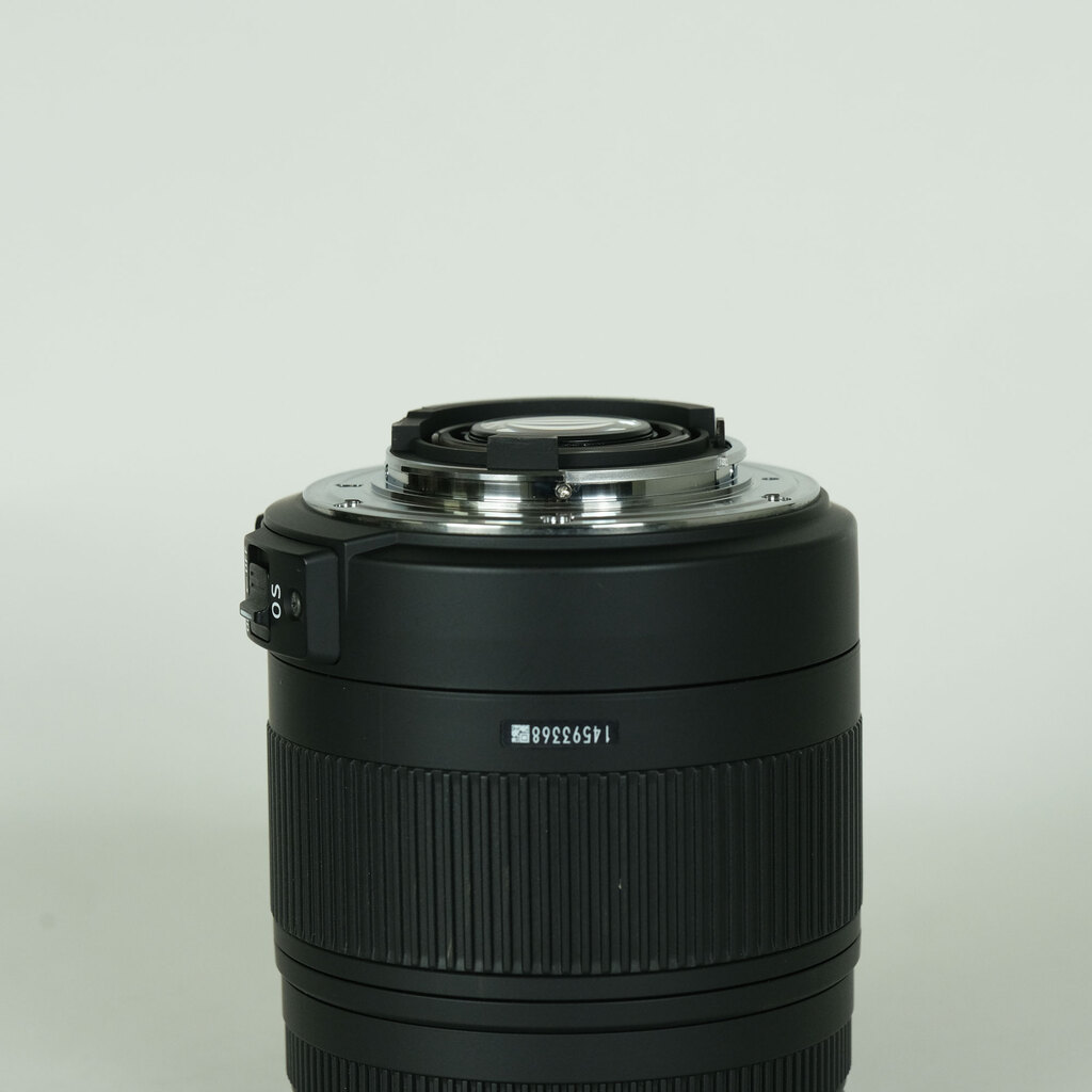 SIGMA 18-250mm F3.5-6.3 DC MACRO OS HSM (ニコンF用) SIGMA 18-250mm F3.5-6.3 DC MACRO OS HSM (ニコンF用)