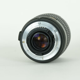 Nikon AF-S DX 18-70mm F3.5-4.5G(IF) Nikon AF-S DX 18-70mm F3.5-4.5G(IF)