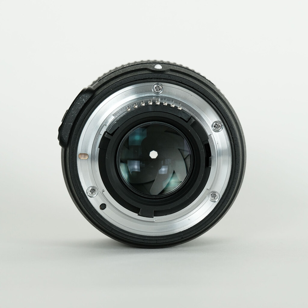 Nikon AF-S NIKKOR 50mm f/1.8G Nikon AF-S NIKKOR 50mm f/1.8G