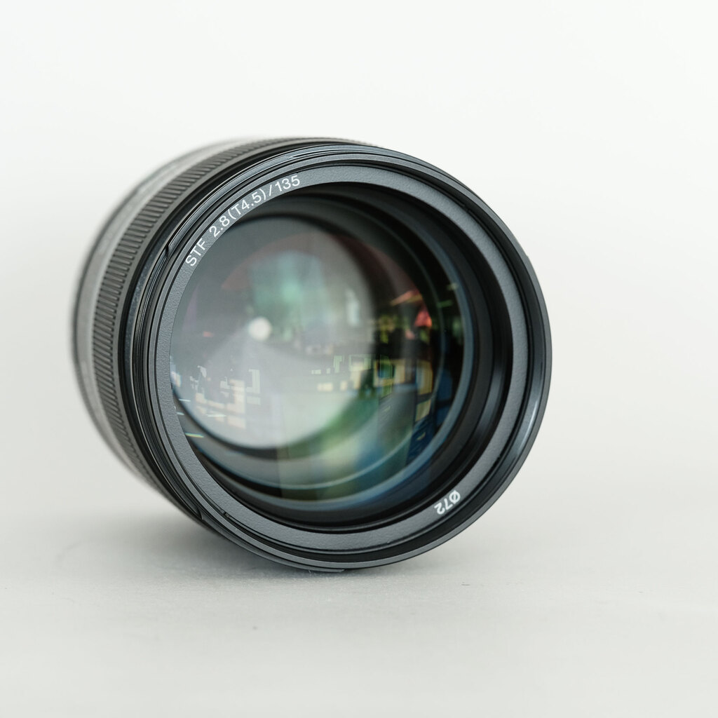 未使用級 SONY 135mm f/2.8 [T4.5] STF レンズ Amazon.co.jp: Sony SAL-135F28 135mm f/2.8 (T4.5) STF 望遠
