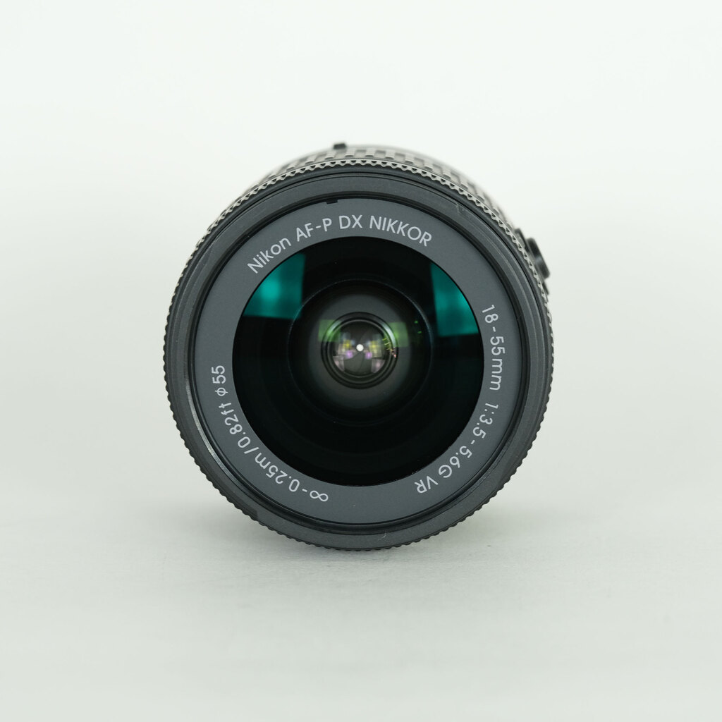 Nikon AF-S DX NIKKOR 18-55mm F3.5-5.6 G VR Nikon AF-S DX NIKKOR 18-55mm F3.5-5.6 G VR