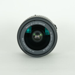 Nikon AF-S DX NIKKOR 18-55mm F3.5-5.6 G VR Nikon AF-S DX NIKKOR 18-55mm F3.5-5.6 G VR