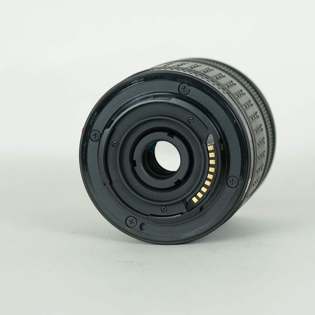 OLYMPUS ZUIKO DIGITAL ED 40-150mm F4.0-5.6 OLYMPUS ZUIKO DIGITAL ED 40-150mm F4.0-5.6