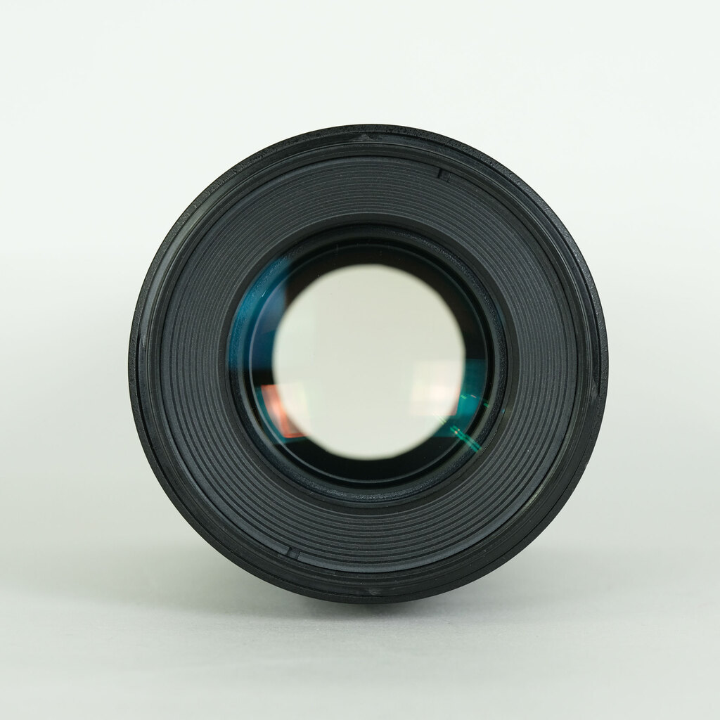 Canon EF100mm F2.8Lマクロ IS USM