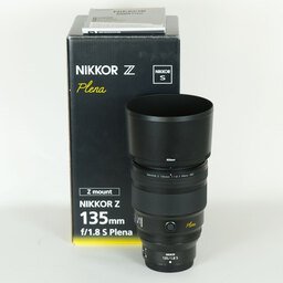Nikon NIKKOR Z 135mm f/1.8 S Plena