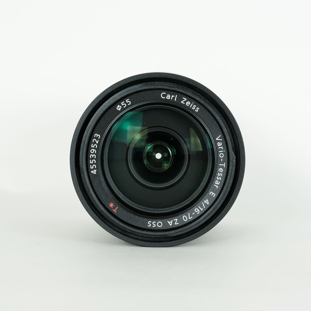 SONY Vario-Tessar T* E 16-70mm F4 ZA OSS SEL1670Z SONY Vario-Tessar T* E 16-70mm F4 ZA OSS SEL1670Z