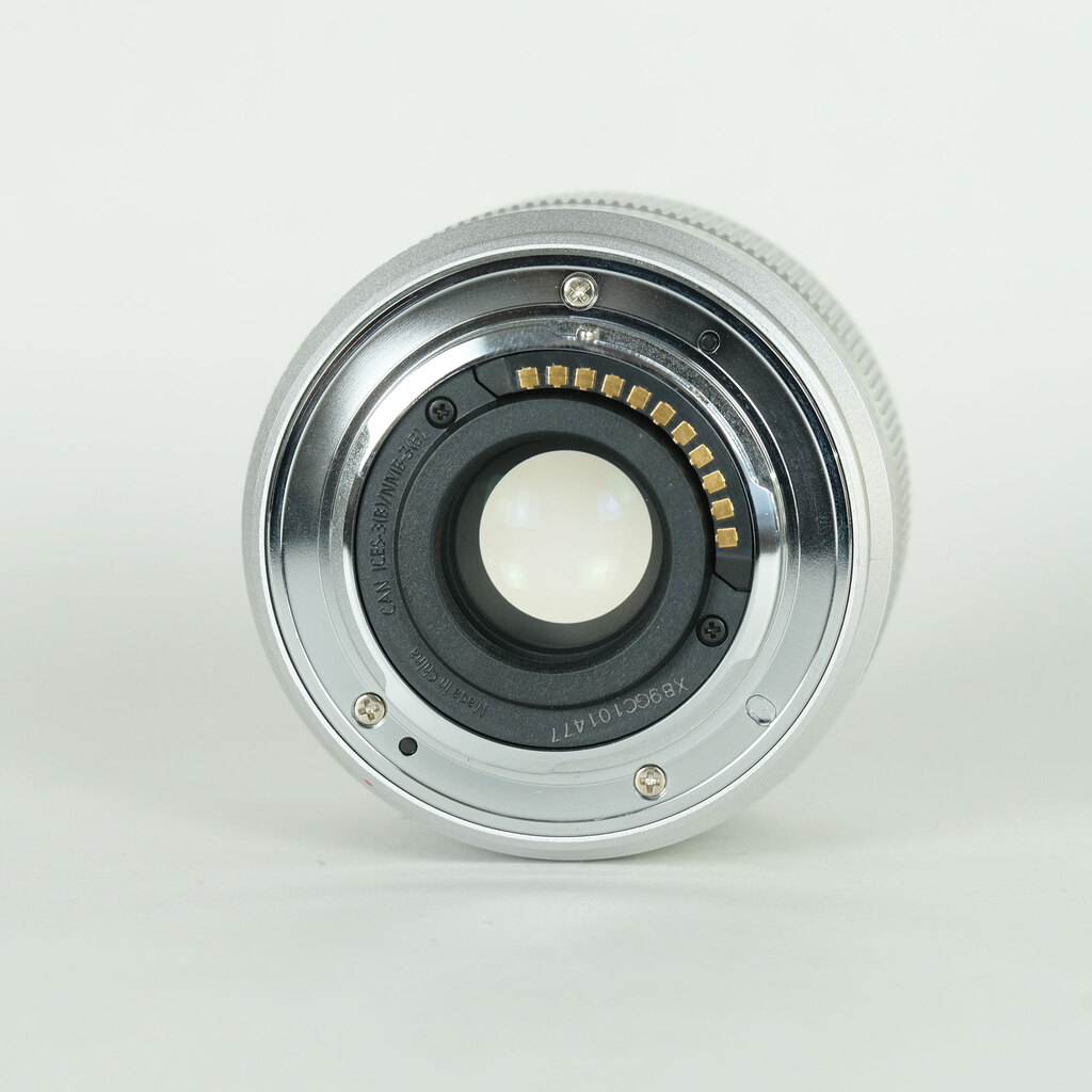 Panasonic LUMIX G 25mm F1.7 ASPH. Panasonic LUMIX G 25mm F1.7 ASPH.