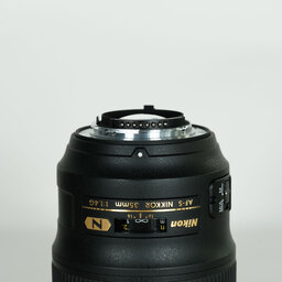 Nikon AF-S NIKKOR 35mm f/1.4G Nikon AF-S NIKKOR 35mm f/1.4G