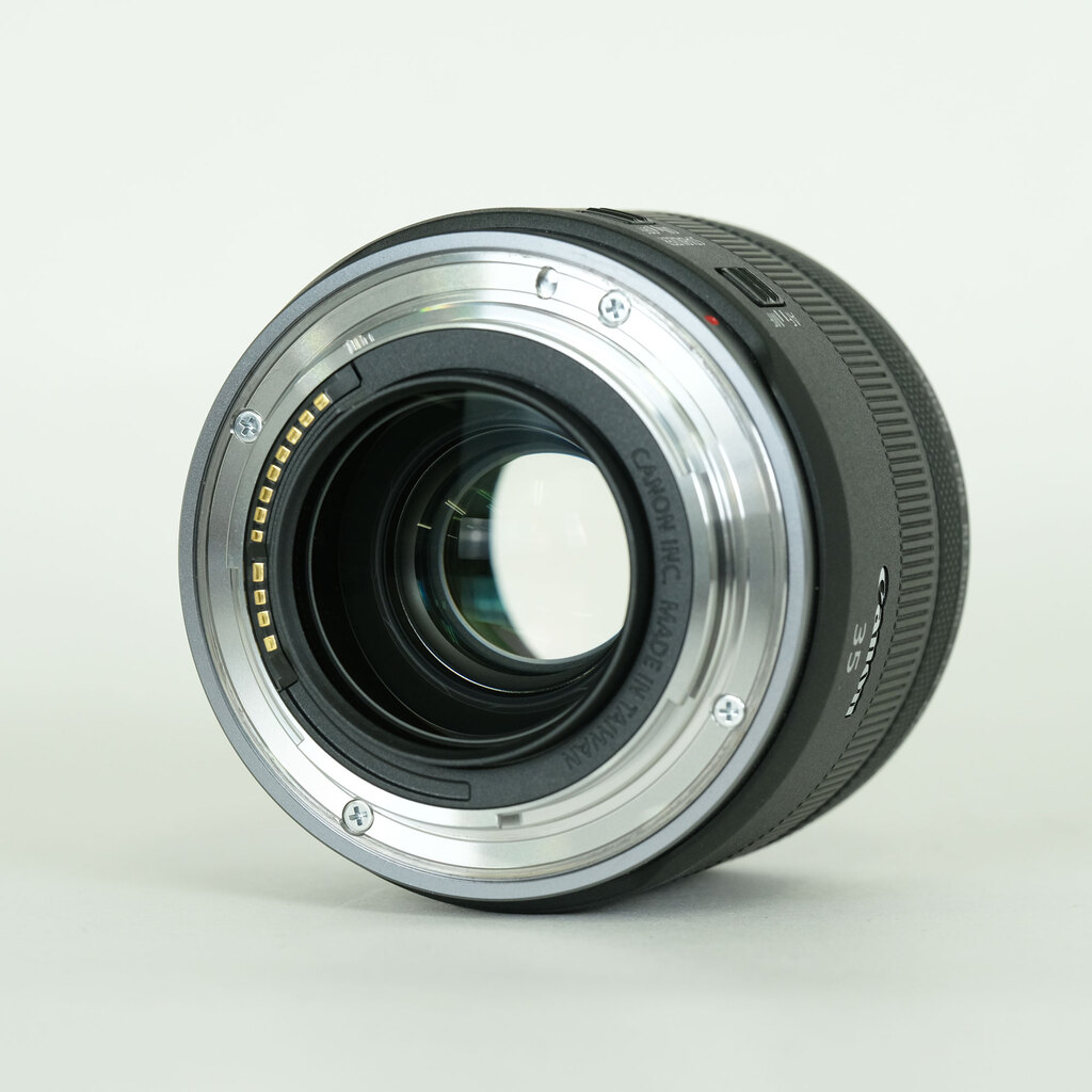 Canon RF35mm F1.8 MACRO IS STM