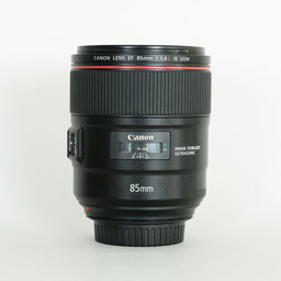 Canon EF85mm F1.4L IS USM Canon EF85mm F1.4L IS USM