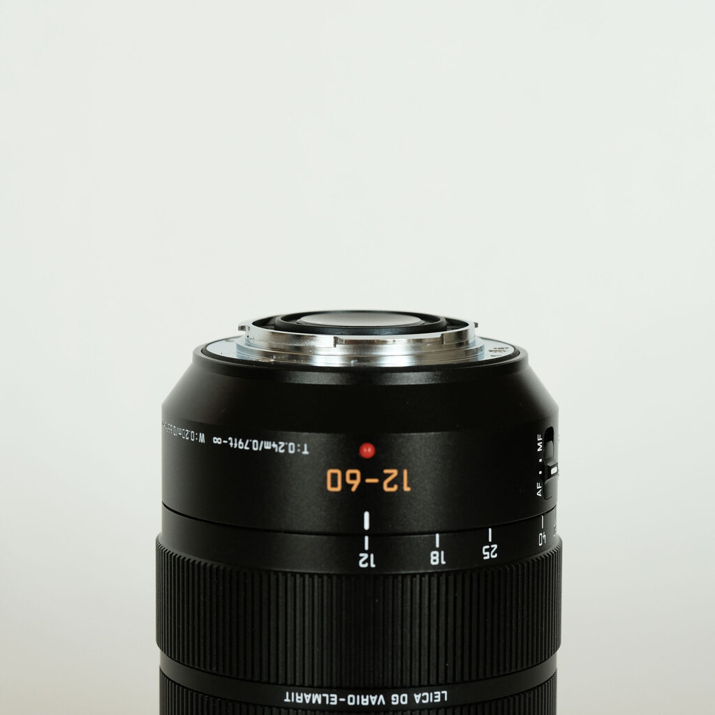 Panasonic LEICA DG VARIO-ELMARIT 12-60mm / F2.8-4.0 ASPH. / POWER O.I.S. Panasonic LEICA DG VARIO-ELMARIT 12-60mm / F2.8-4.0 ASPH. / POWER O.I.S.