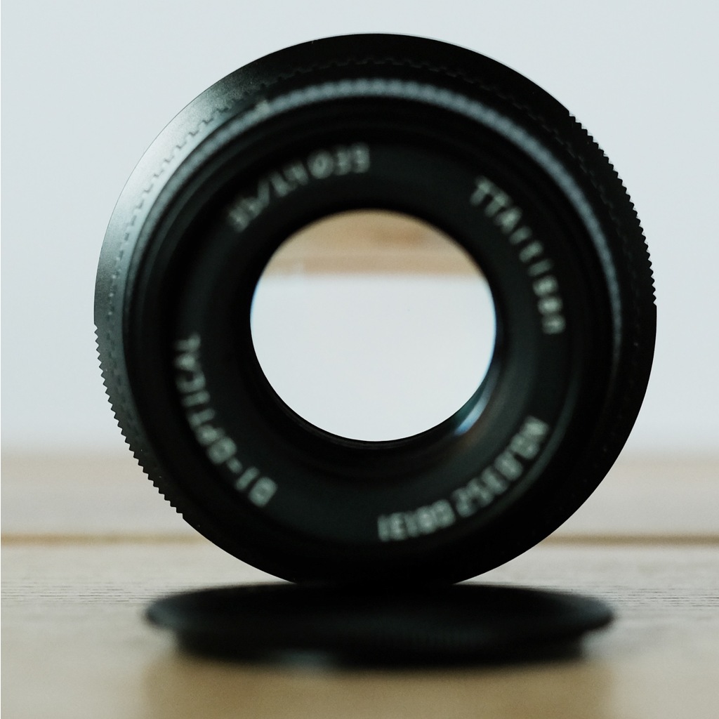 TTArtisan 35mm f/1.4 C [フジフイルムX用]