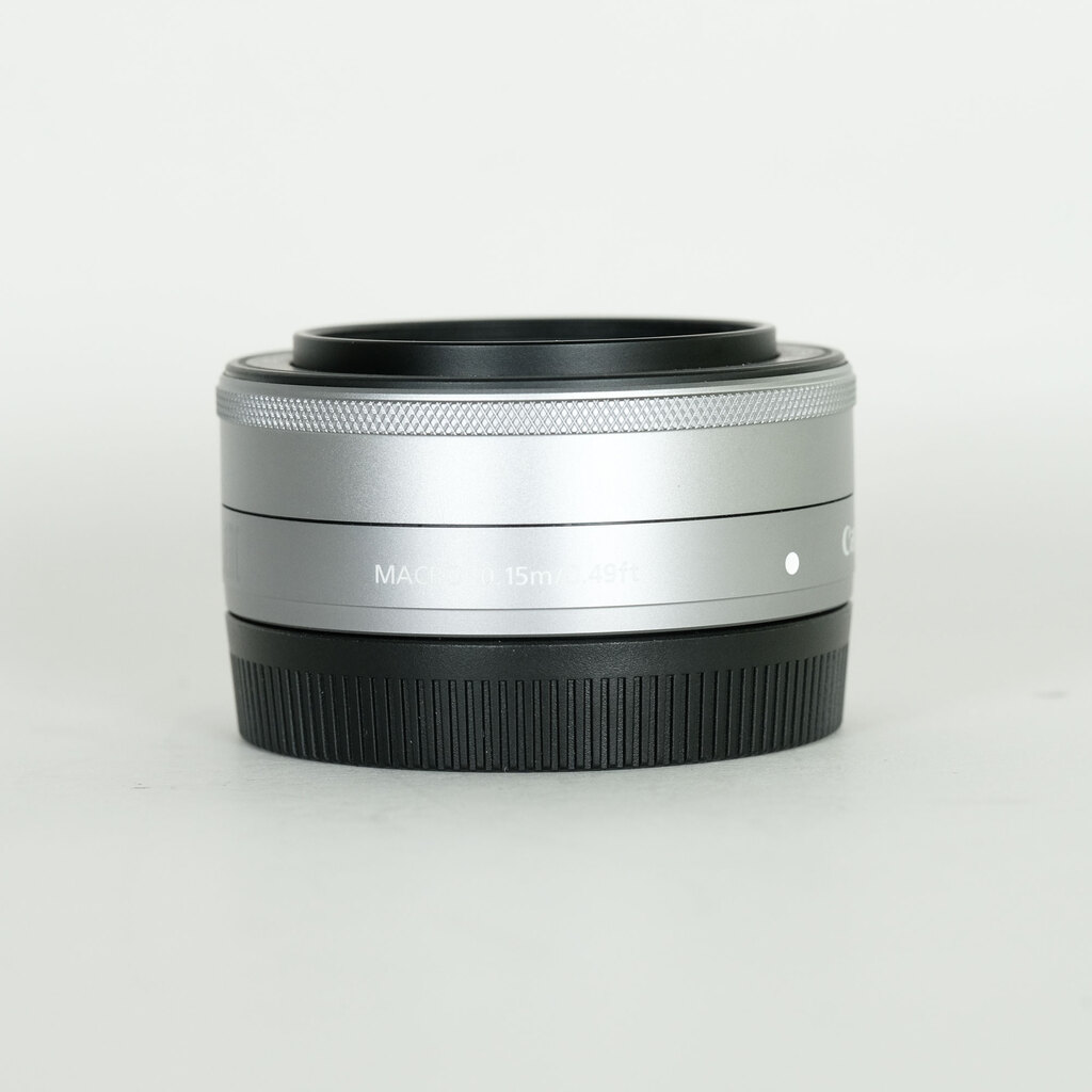 新品　未使用　高画質　軽量　CANON　キヤノンEF-M22mm F2 STM Canon EF-M22mm F2 STM | トキメキカメラ
