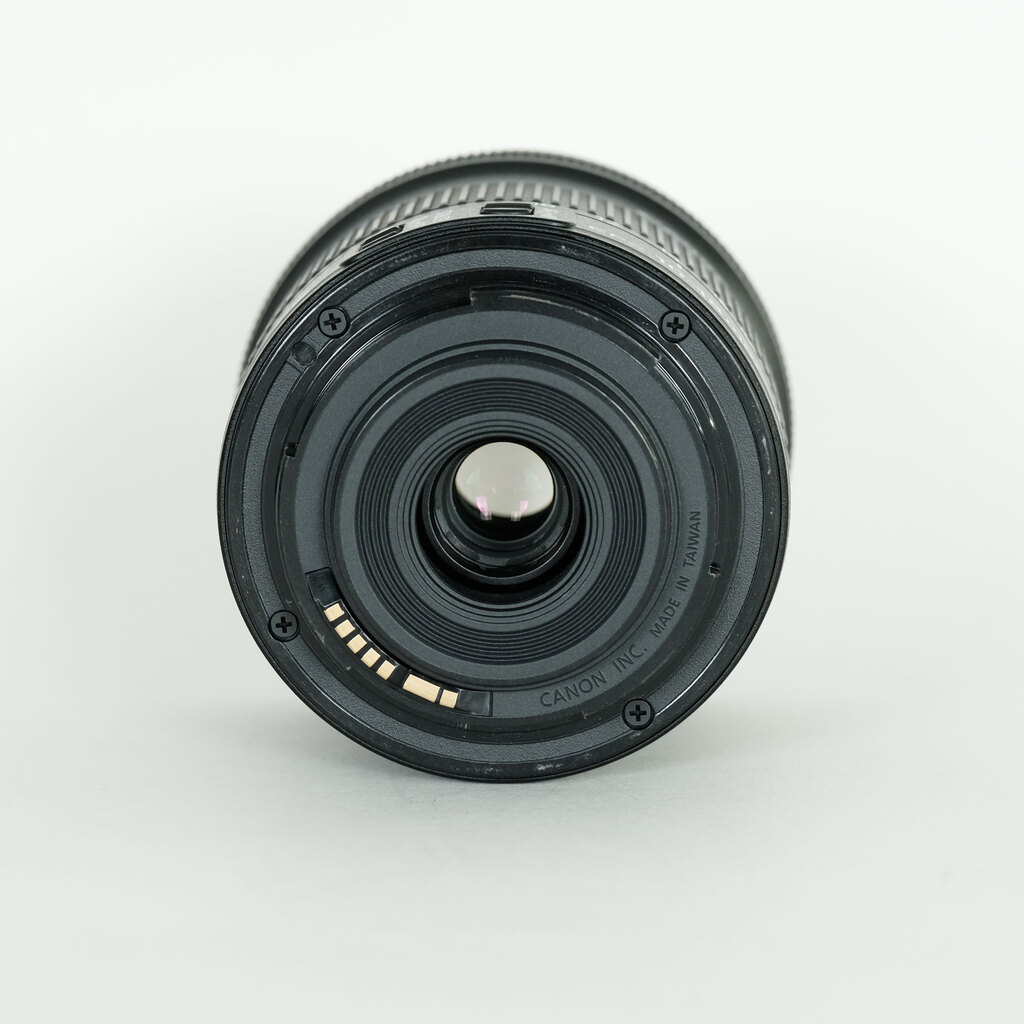 Canon EF-S10-18mm F4.5-5.6 IS STM