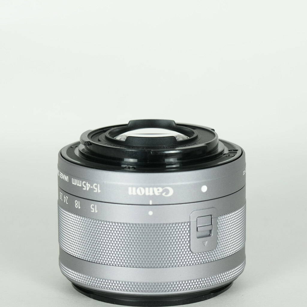 Canon EF-M15-45mm F3.5-6.3 IS STM