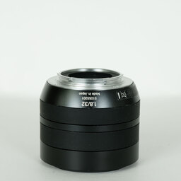 Carl Zeiss Touit 1.8/32 [フジフイルムX用]