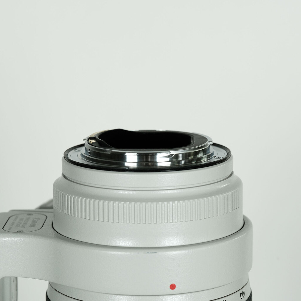 Canon EF70-200mm F2.8L IS III USM Canon EF70-200mm F2.8L IS III USM