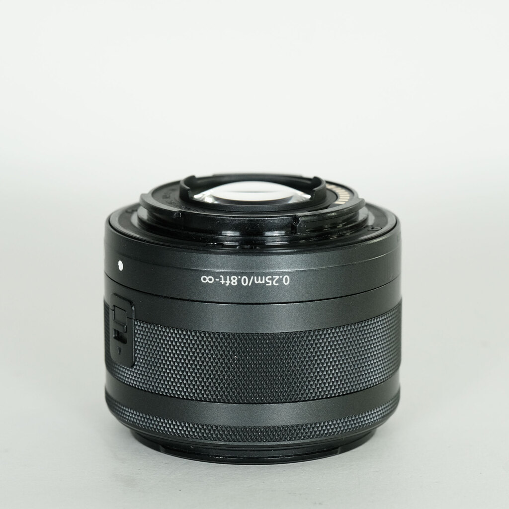 Canon EF-M15-45mm F3.5-6.3 IS STM