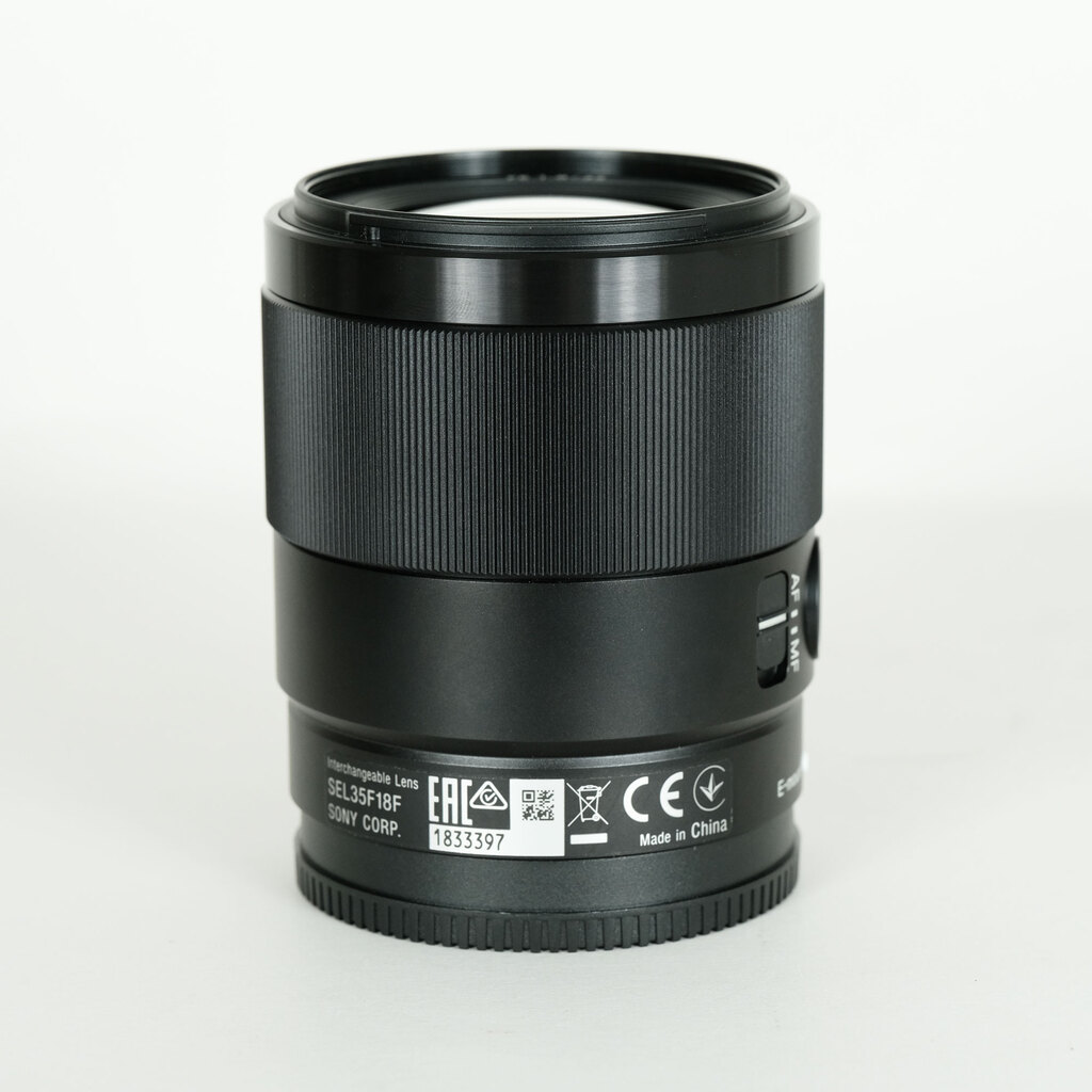 Sony FE 35mm F1.8 SEL35F18F 【フィルター付き】 ソニー FE 35mm F1.8 [SEL35F18F]｜交換レンズ｜カメラの