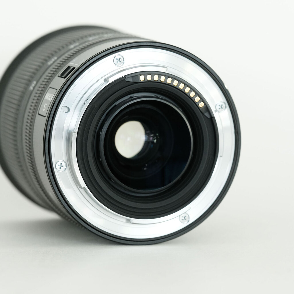 Nikon NIKKOR Z 24-70mm f/4 S Nikon NIKKOR Z 24-70mm f/4 S