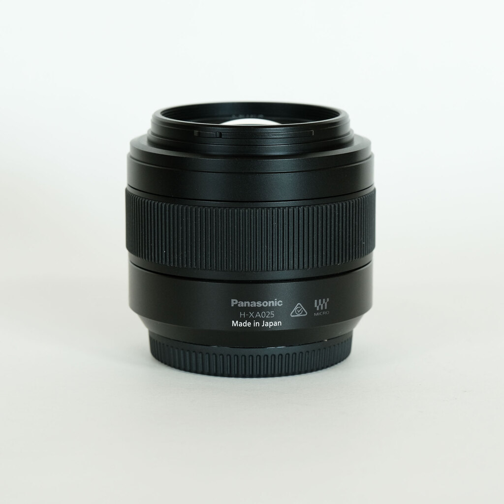 Panasonic LEICA DG SUMMILUX 25mm/F1.4 II ASPH. Panasonic LEICA DG SUMMILUX 25mm/F1.4 II ASPH.