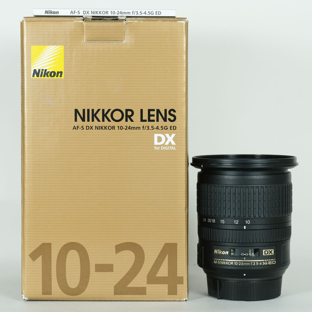Nikon AF-S DX NIKKOR 10-24mm f/3.5-4.5G ED Nikon AF-S DX NIKKOR 10-24mm f/3.5-4.5G ED