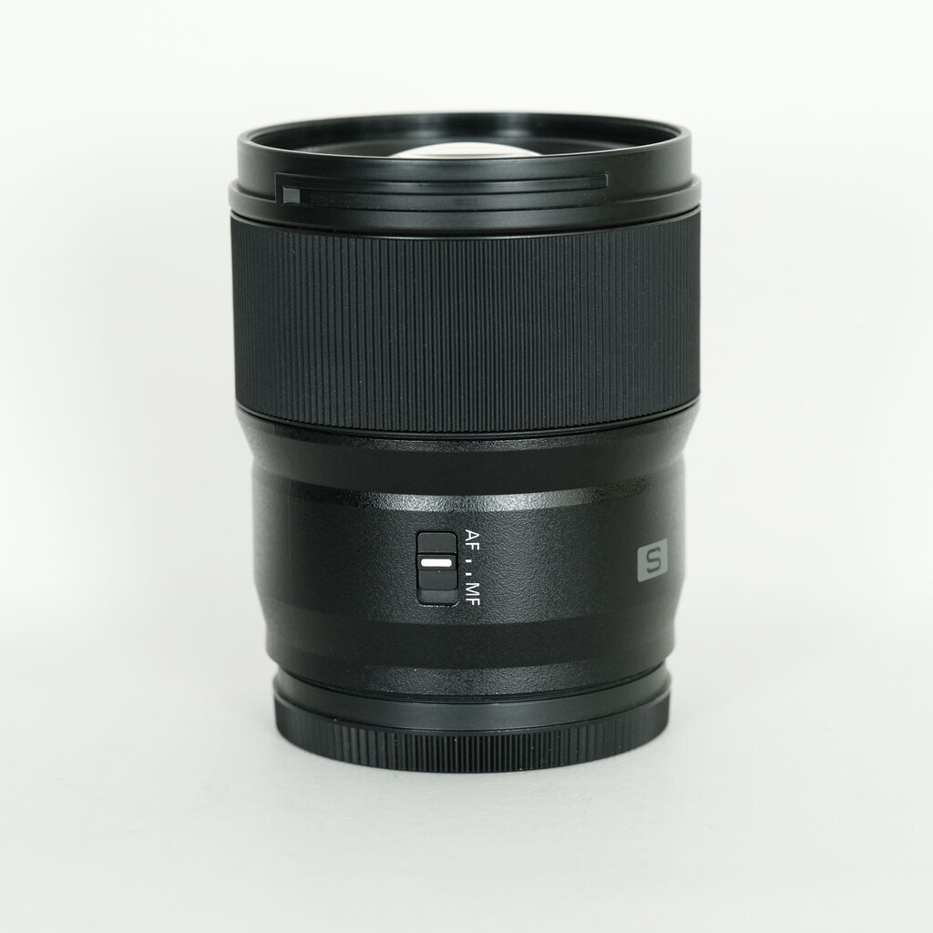 Panasonic LUMIX S 50mm F1.8 Panasonic LUMIX S 50mm F1.8