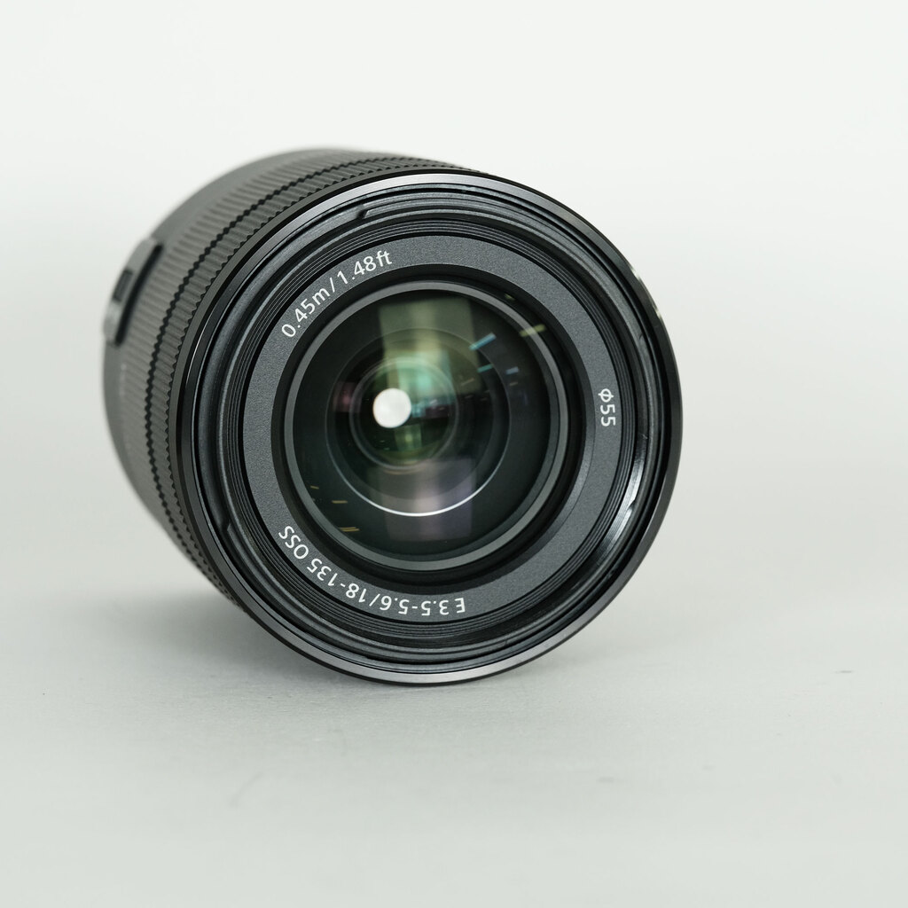 SONY E 18-135mm F3.5-5.6 OSS SEL18135
