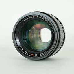 FUJIFILM XF56mmF1.2 R FUJIFILM XF56mmF1.2 R