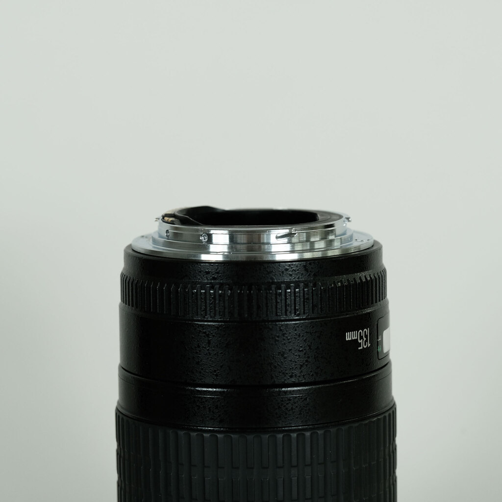 Canon EF135mm F2L USM Canon EF135mm F2L USM
