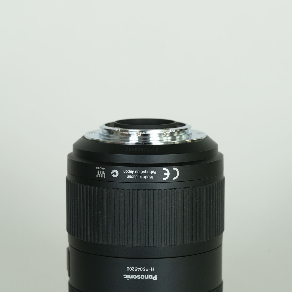 Panasonic LUMIX G VARIO 45-200mm F4.0-F5.6 MEGA O.I.S. H-FS045200 Panasonic LUMIX G VARIO 45-200mm F4.0-F5.6 MEGA O.I.S. H-FS045200