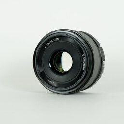SONY E 35mm F1.8 OSS SEL35F18 SONY E 35mm F1.8 OSS SEL35F18