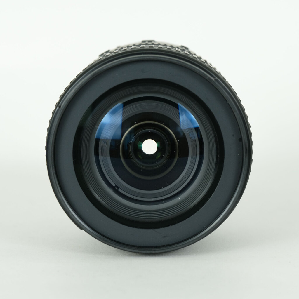 Nikon AF-S DX NIKKOR 16-80mm f/2.8-4E ED VR Nikon AF-S DX NIKKOR 16-80mm f/2.8-4E ED VR