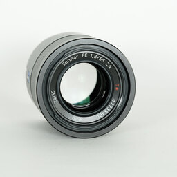 SONY Sonnar T* FE 55mm F1.8 ZA SEL55F18Z SONY Sonnar T* FE 55mm F1.8 ZA SEL55F18Z