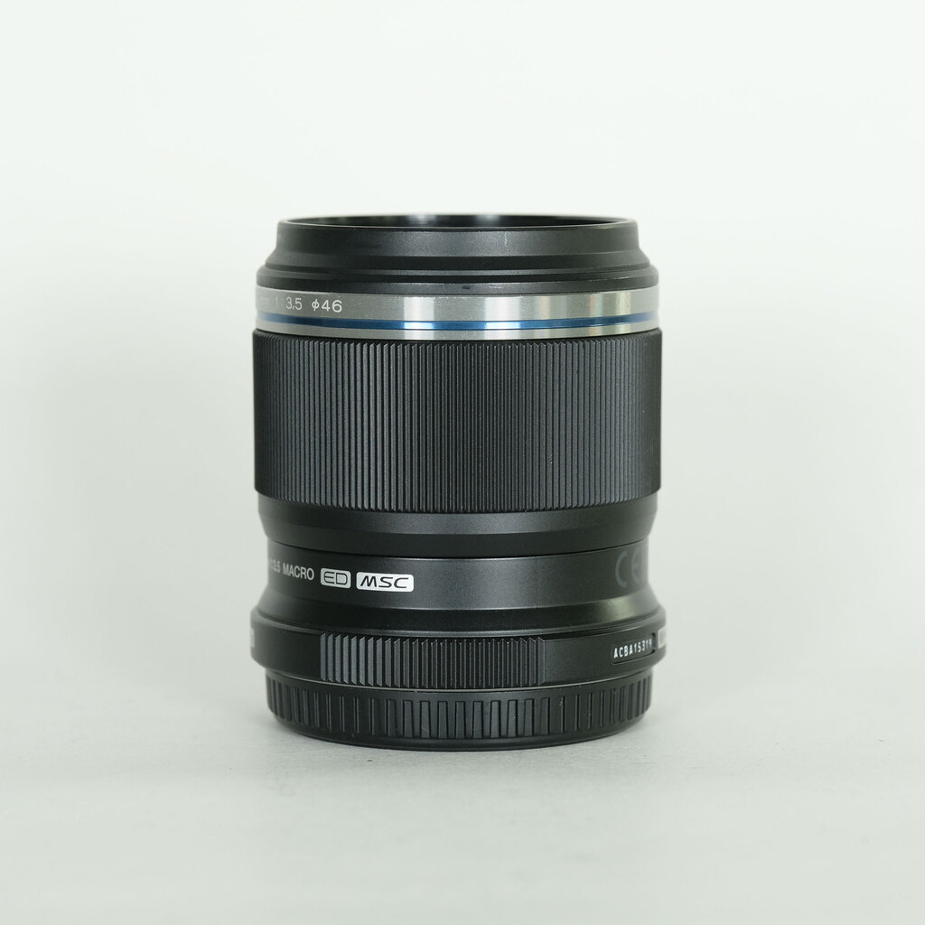 OLYMPUS M.ZUIKO DIGITAL ED 30mm F3.5 Macro OLYMPUS M.ZUIKO DIGITAL ED 30mm F3.5 Macro