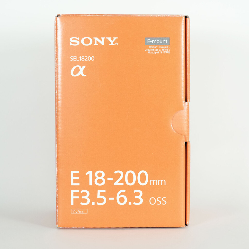 SONY E18-200mm F3.5-6.3 OSS SEL18200