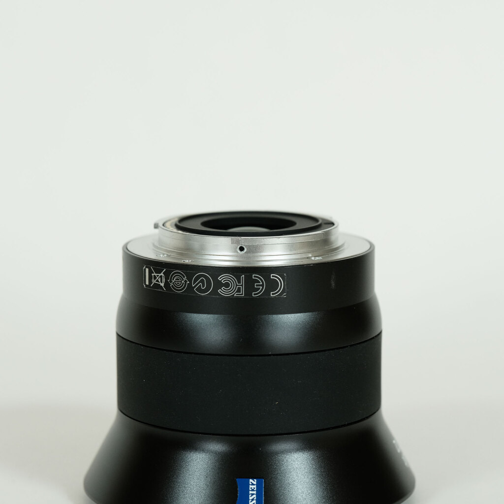 Carl Zeiss Touit 2.8/12 [ソニーE用]