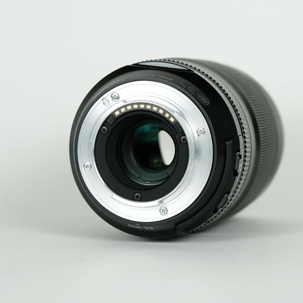 FUJIFILM XF55-200mmF3.5-4.8 R LM OIS FUJIFILM XF55-200mmF3.5-4.8 R LM OIS